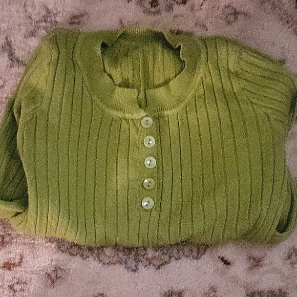 YesStyle Shinsei Long Sleeve Plain Knit Top - Picture 6 of 6